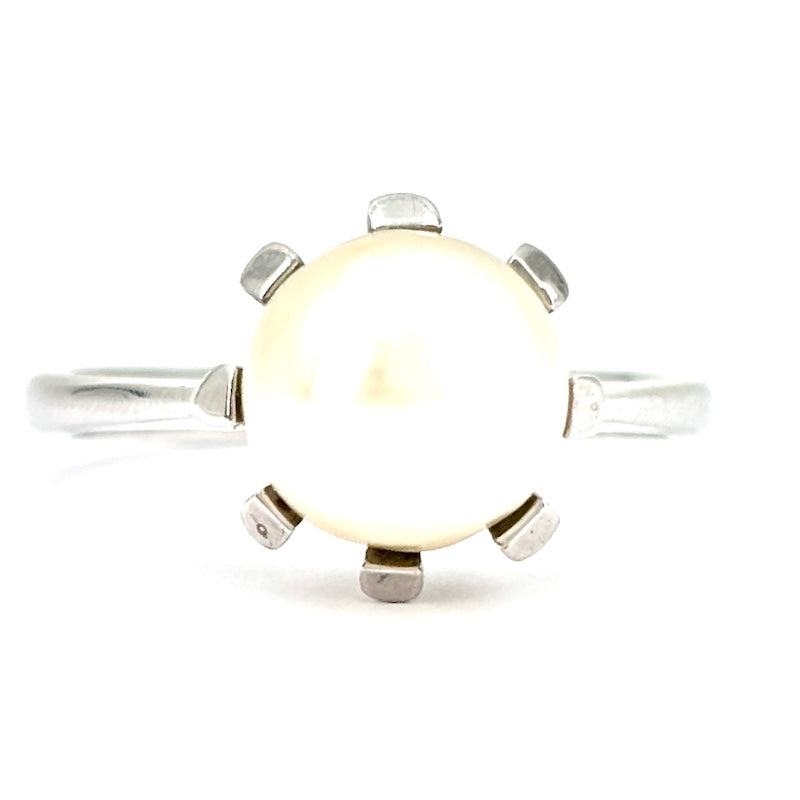 Anello vintage perla, oro bianco; 4.12 gr