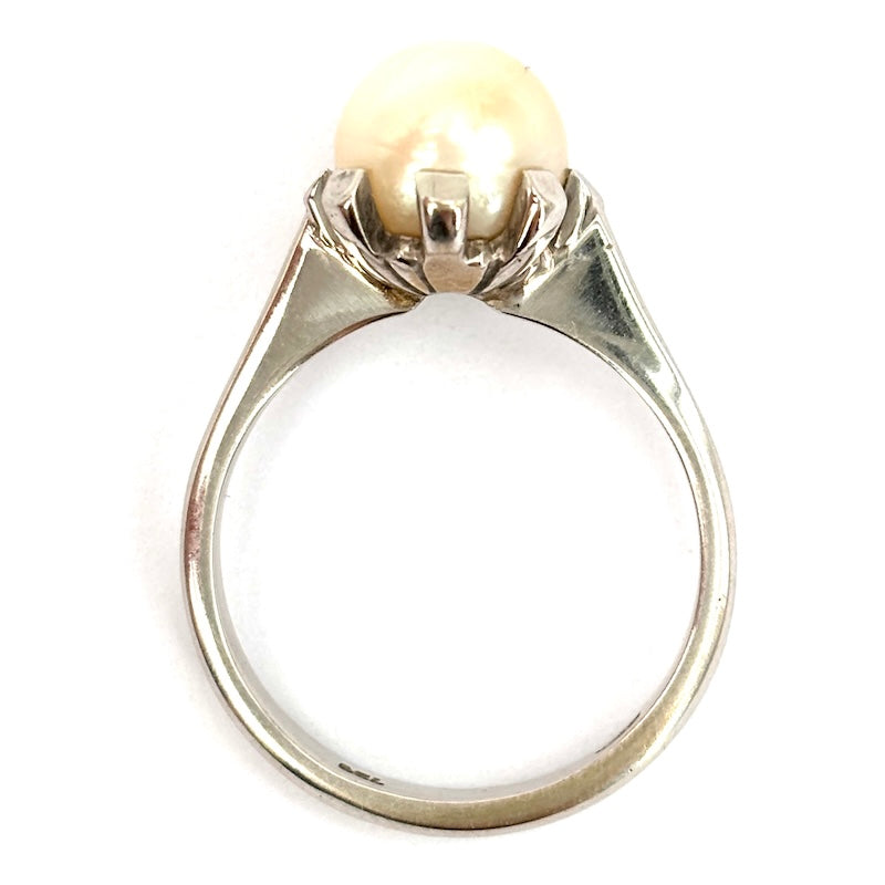 Anello vintage perla, oro bianco; 4.12 gr