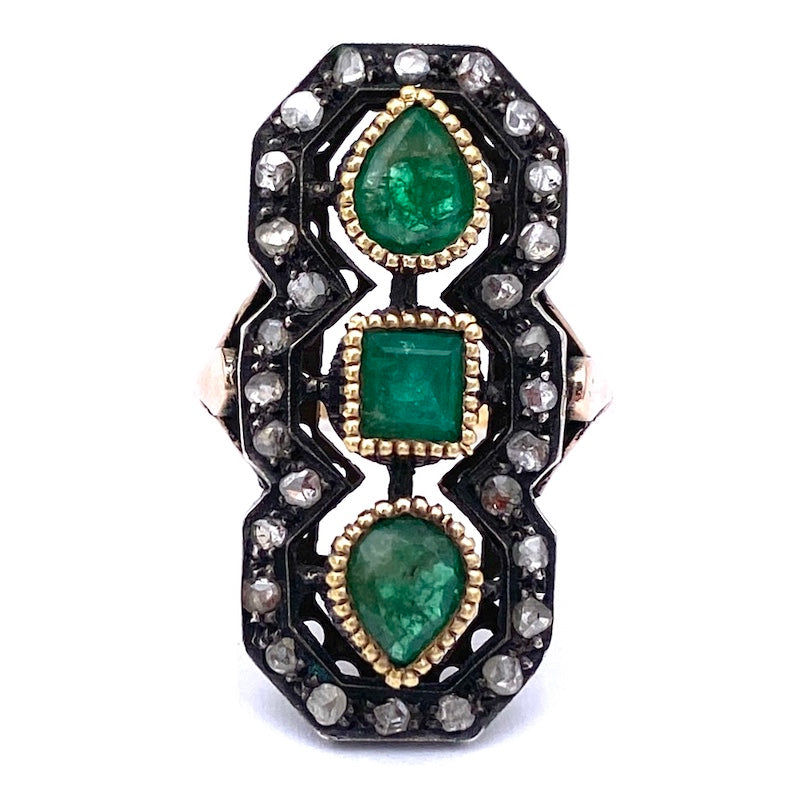 Anello vintage smeraldi, diamanti e oro, in stile; 9.35 gr