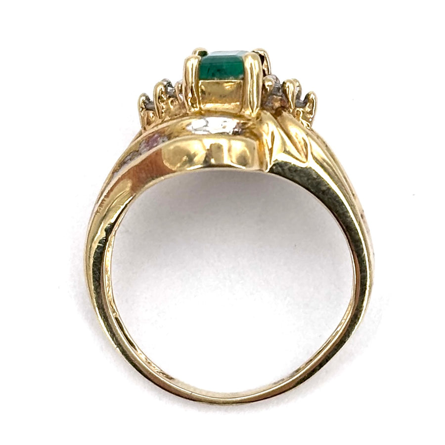 Anello vintage smeraldo taglio smeraldo e diamanti, in oro giallo; 4.02 gr