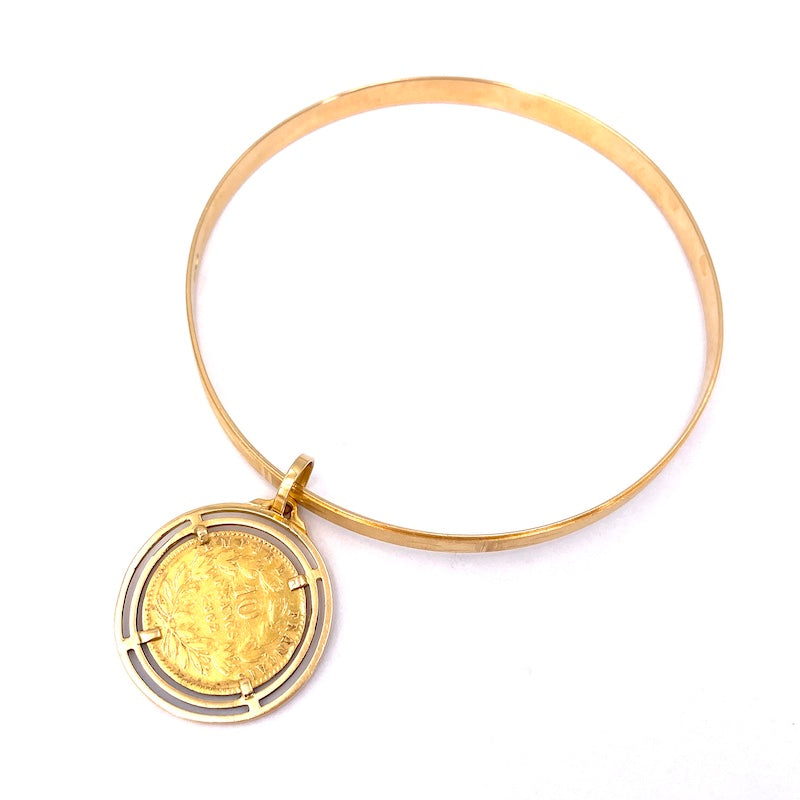 Bracciale bangle a cerchio rigido in oro con charm moneta marengo, vintage. 18.47 gr