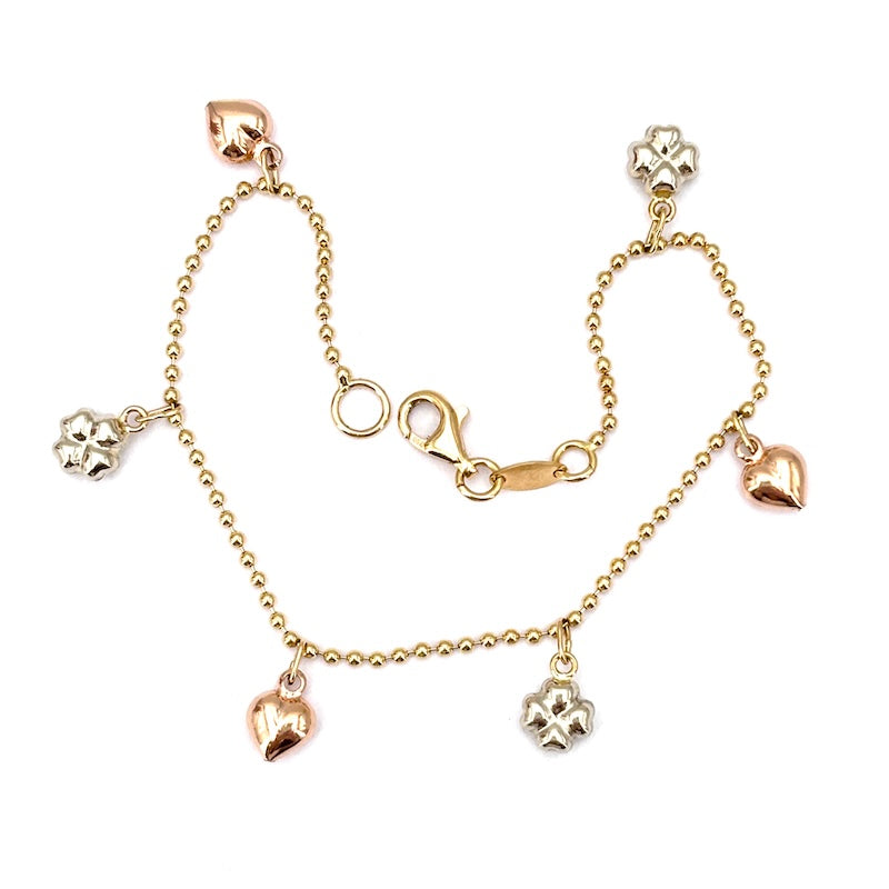 Bracciale charms cuori e quadrufogli, oro tricolore; 4.55 gr - 18 cm