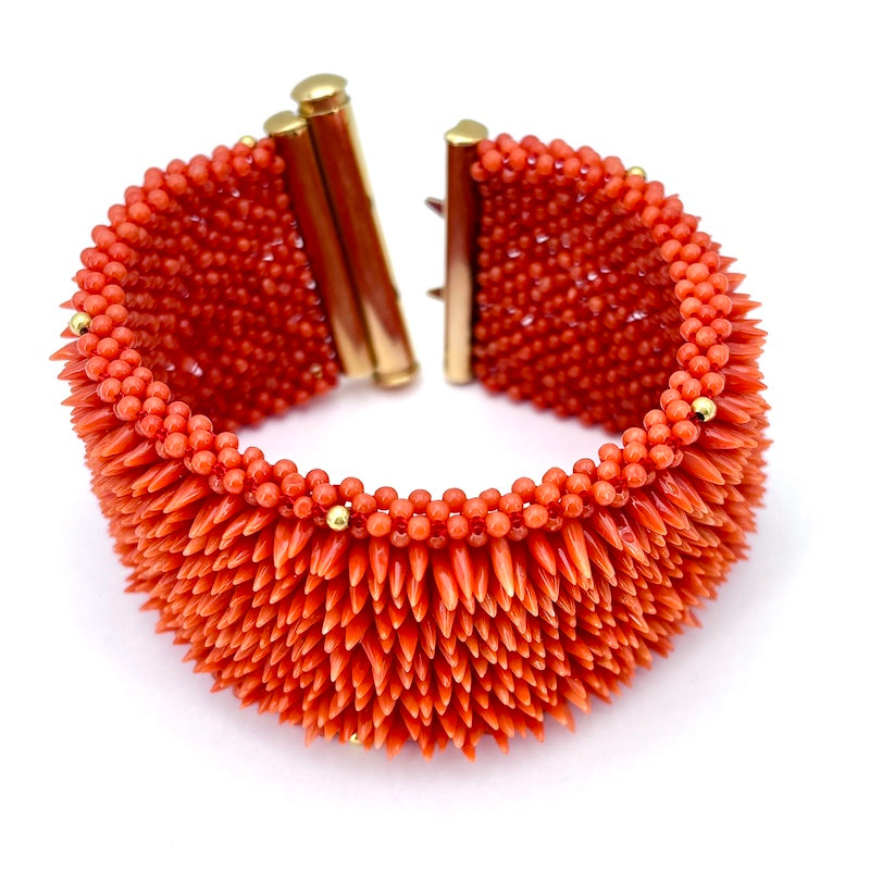Bracciale corallo e oro, fascia larga tessita artigianalmente; 19.5 cm - 82 gr