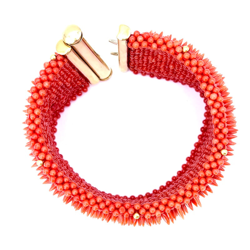 Bracciale corallo e oro, fascia larga tessita artigianalmente; 19.5 cm - 82 gr