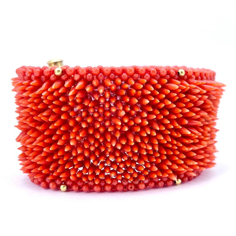 Bracciale corallo e oro, fascia larga tessita artigianalmente; 19.5 cm - 82 gr