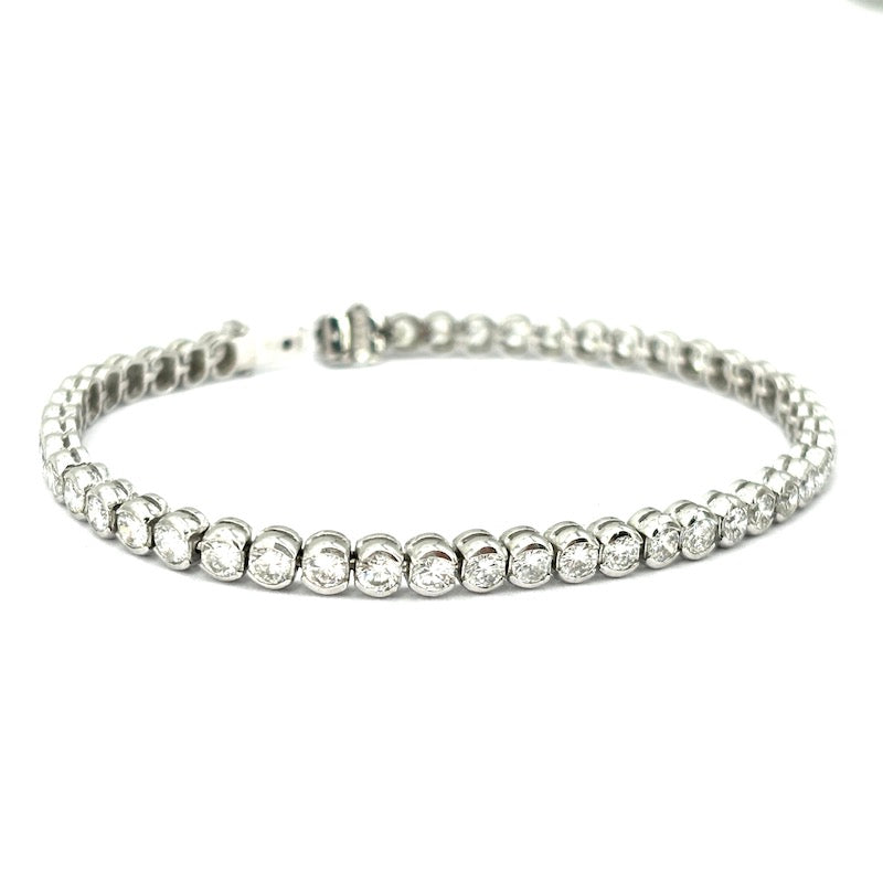 Bracciale tennis oro bianco e brillanti - 5.49 ct; 15.76 gr - 17.5 cm