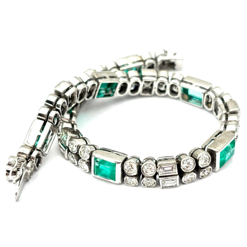 Bracciale tennis smeraldi, diamanti, oro bianco - capolavoro; 19.5 cm - 34.3 gr