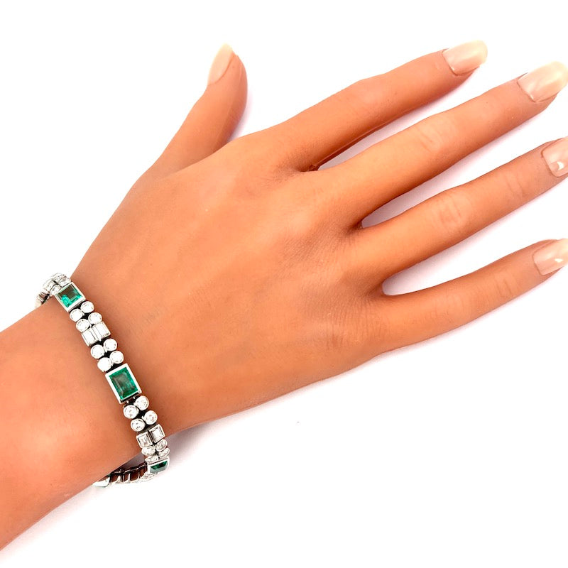 Bracciale tennis smeraldi, diamanti, oro bianco - capolavoro; 19.5 cm - 34.3 gr