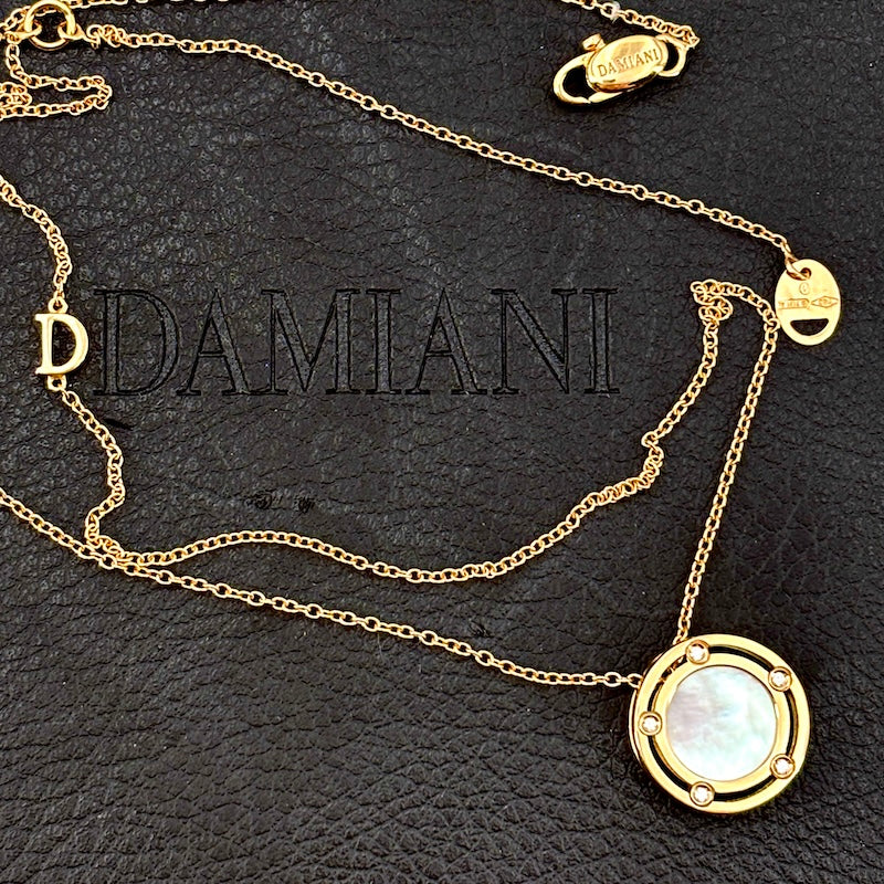 Ciondolo Damiani D Side, madreperla, oro rosa e brillanti; 5.56 gr