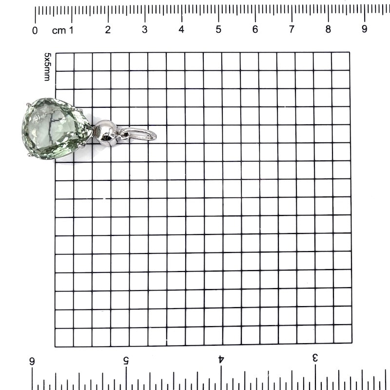 Ciondolo acquamarina verde, oro bianco; 7.4 gr