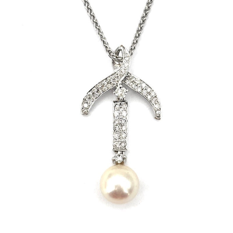 Ciondolo ancora brillanti e perla Akoya, oro bianco; 6.81 gr