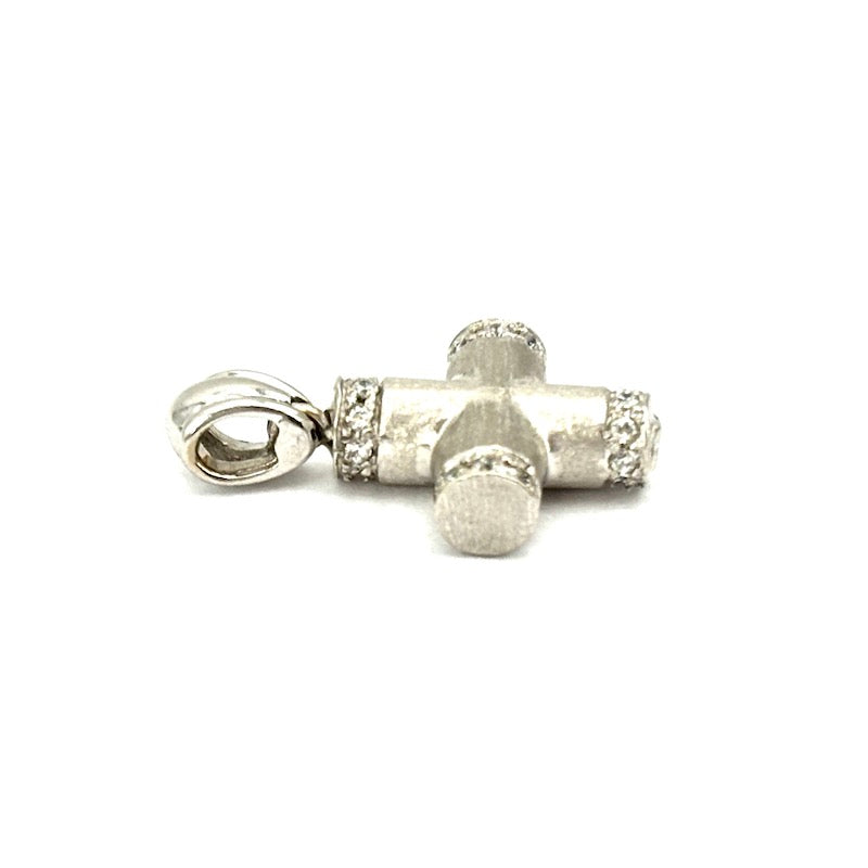 Ciondolo croce oro bianco e zirconi; 2.93 gr