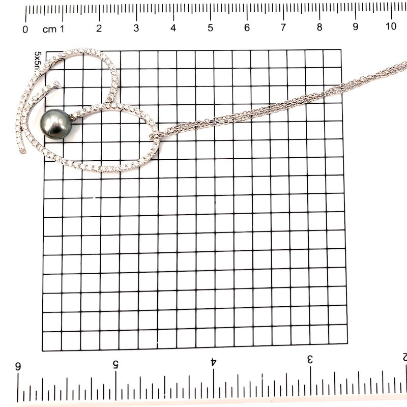 Ciondolo design cuore brillanti, perla Tahiti, con catenina, oro bianco; 10.5 gr