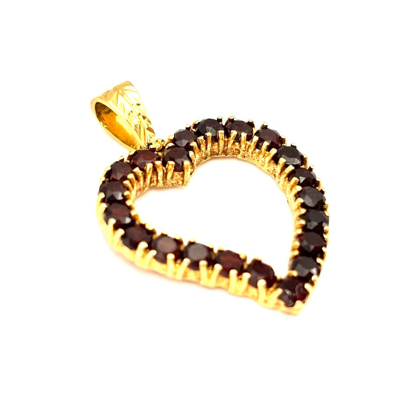 Ciondolo cuore granati e oro giallo - 3 cm x 2.1 cm; 4.31 gr