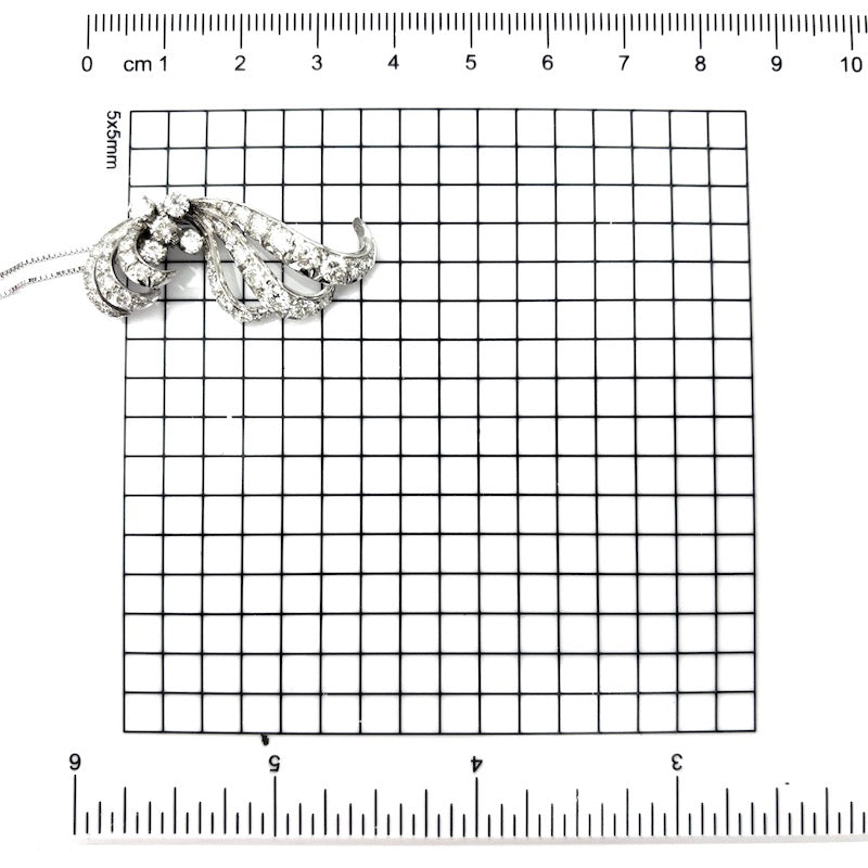 Ciondolo d'epoca anni '50, diamanti e oro bianco; 5.92 gr - 1.90-2.00 ct