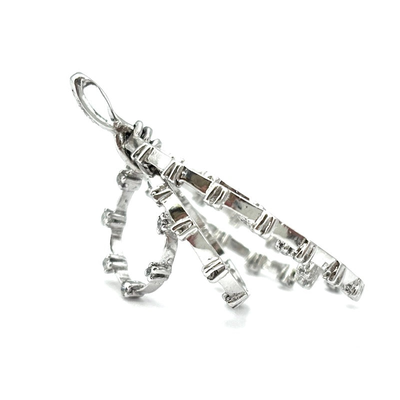 Ciondolo design, brillanti e oro bianco, 4 ovali; 4.48 gr
