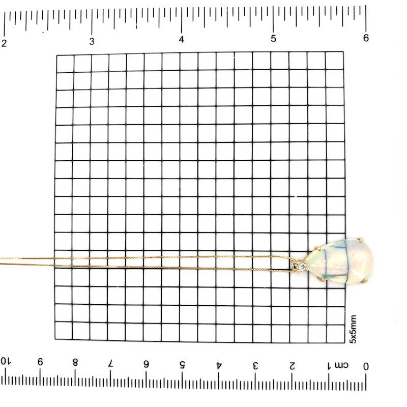 Ciondolo goccia opale con brillante e catenina in oro gaillo; 2.9 gr