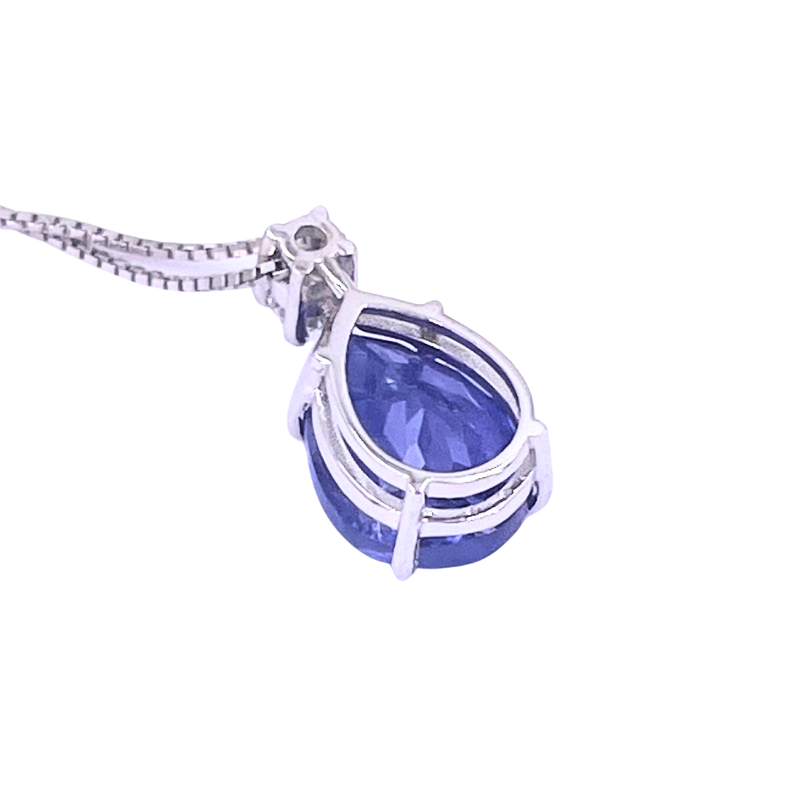 Ciondolo goccia tanzanite con brillante e catenina in oro bianco; 2.81 gr