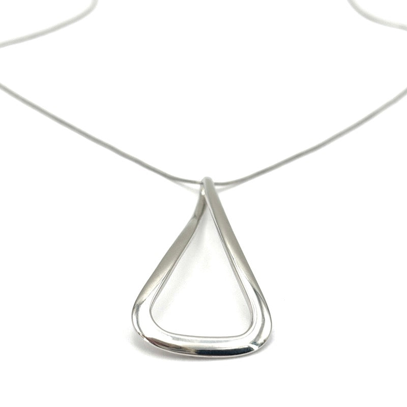 Ciondolo maxi design oro bianco con catena; 7.11 gr