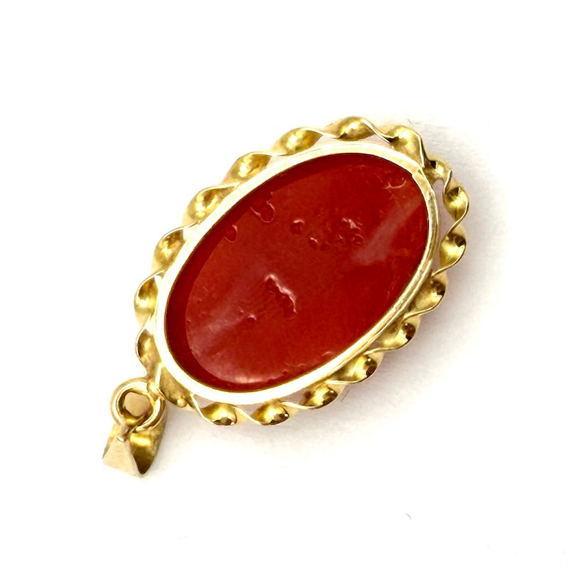 Ingrandisci