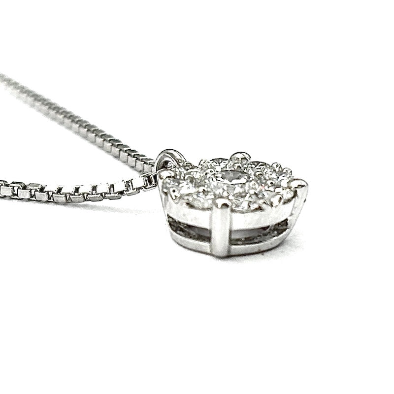 Ciondolo punto luce margherita circolare, brillanti e oro - 0.72 ct; 4.52 gr