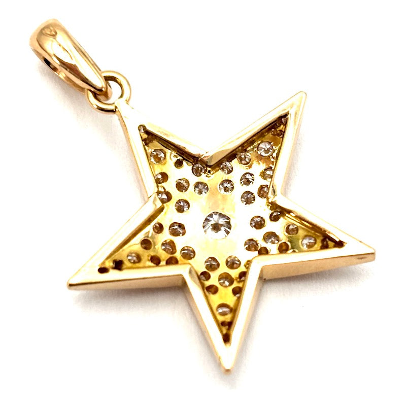 Ciondolo stella design, brillanti e oro giallo; 3.67 gr