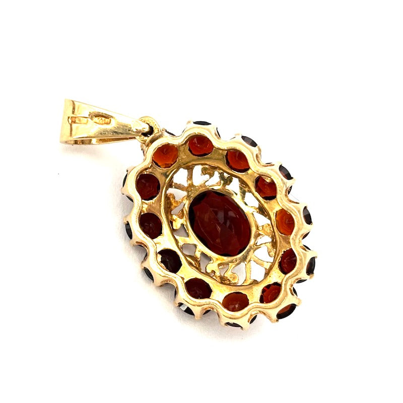 Ciondolo vintage ovale granati e oro giallo - 3.3 cm x 1.8 cm; 5.3 gr