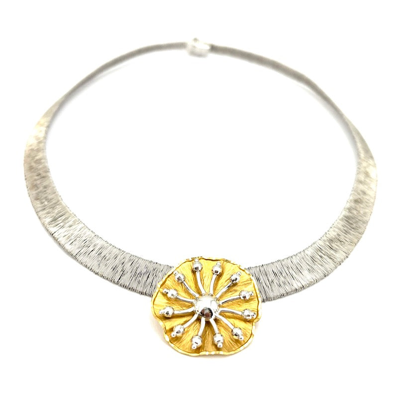 Collana collier girocollo con centrale design, oro bianco e giallo; 43.5 cm, 30.06 gr