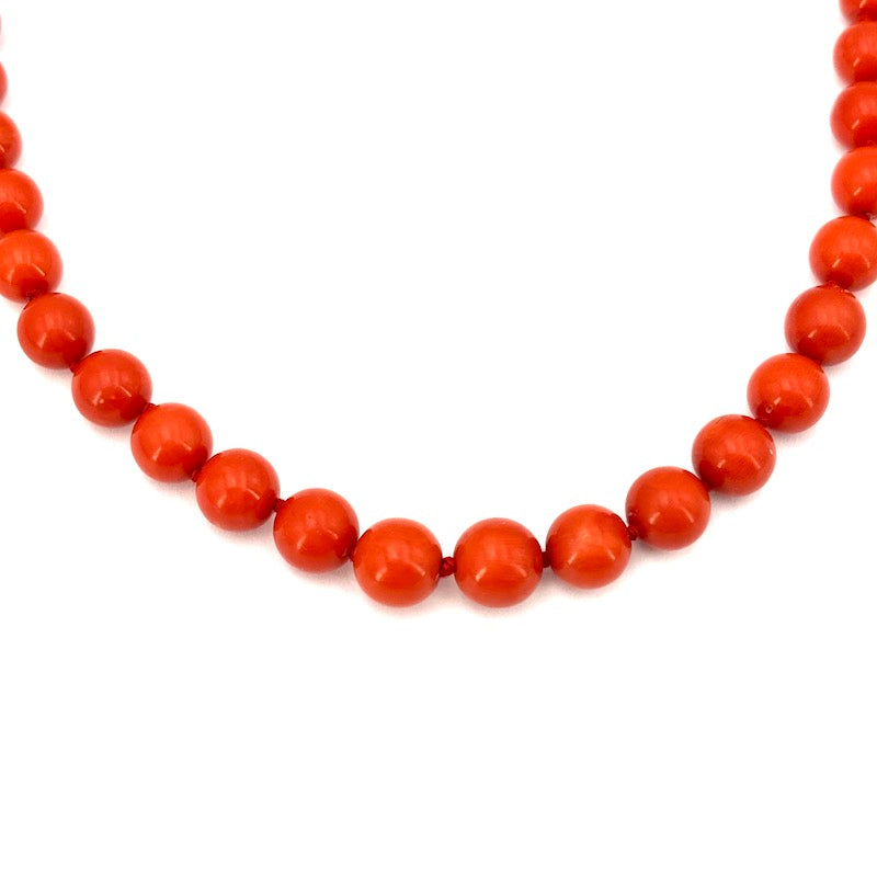 Collana corallo a sfere, a scalare e oro - 33.94 gr; 57 cm