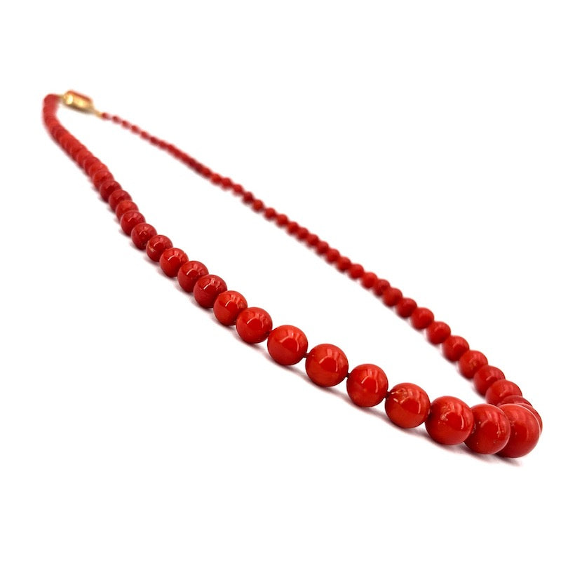 Collana corallo a sfere, a scalare e oro - 50.46 gr; 60 cm