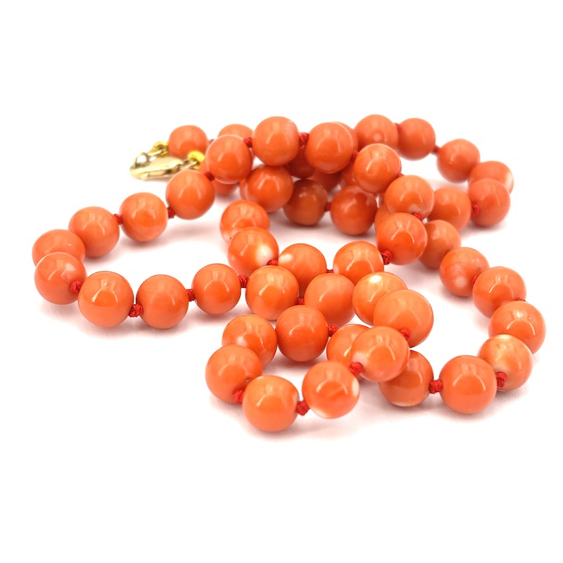 Collana corallo momo a sfere e oro - 55.41 gr; 57 cm
