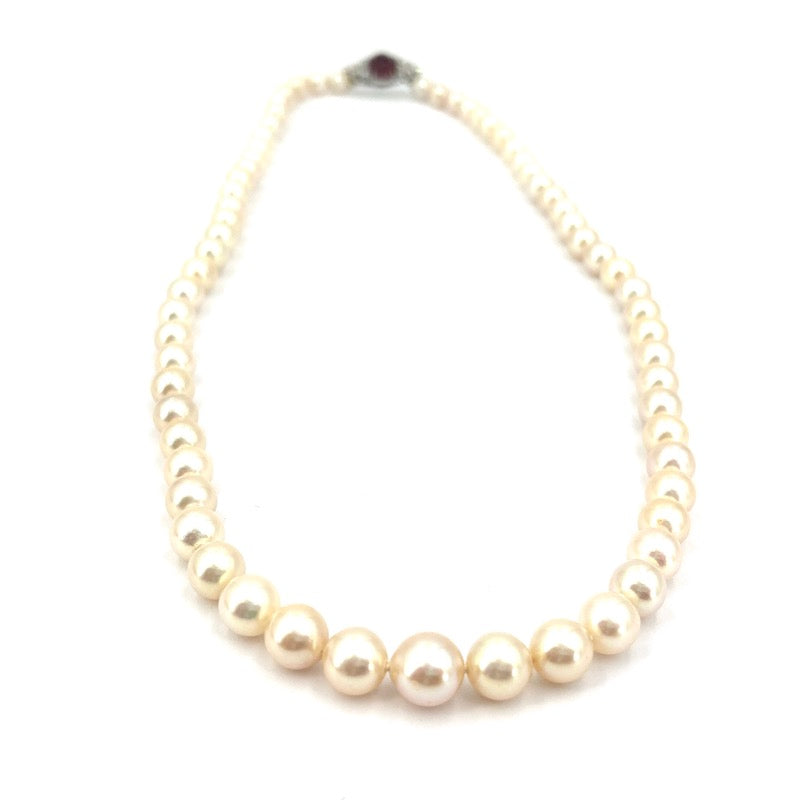 Collana perle a scalare, chiusura oro bianco, tormalina e brillanti; 40.57 gr - 51 cm