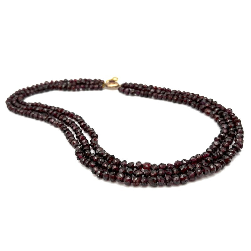 Collana vintage 3 fili granato e oro, in stile - 48 cm; 99.5 gr