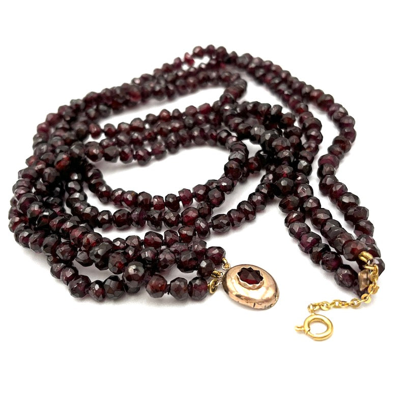Collana vintage 3 fili granato e oro, in stile - 48 cm; 99.5 gr