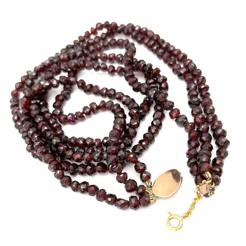 Collana vintage 3 fili granato e oro, in stile - 48 cm; 99.5 gr