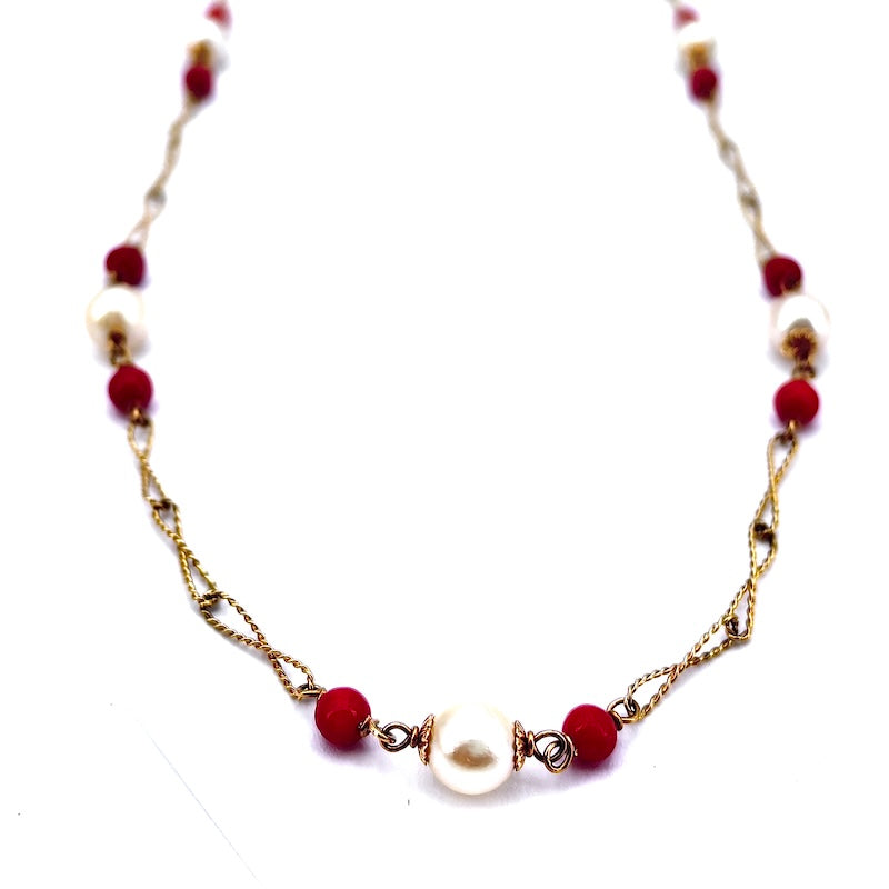 Collana vintage lunga, corallo, perle e catena alternata cordonetto oro - 85 cm; 22.19 gr