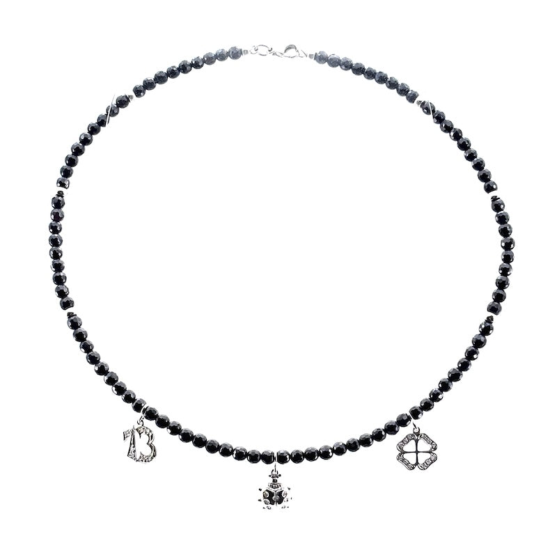 Collier strangolino onice, brillanti e oro, charms porta fortuna; 14.5 gr
