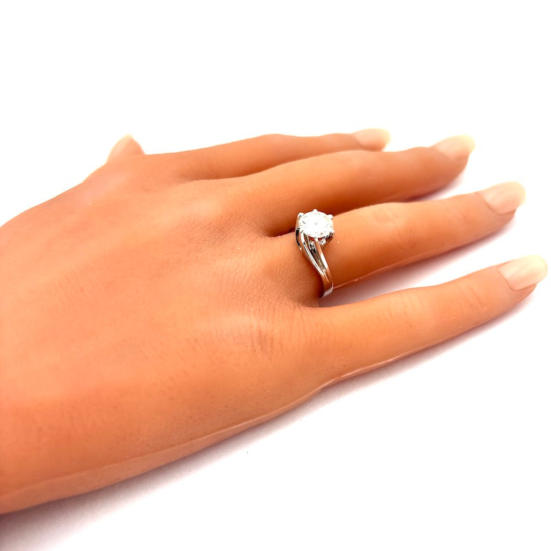 OCCASIONE Anello brillante solitario e oro, con certificato gemmologico - 1.35 ct; 5.2 gr