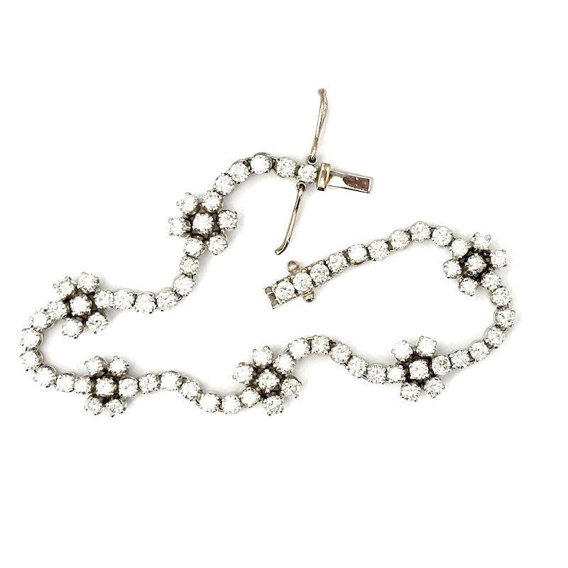 OCCASIONISSIMA! Bracciale tennis margherite oro bianco e brillanti - 7.0-7.5 ct; 12.94 gr - 18 cm