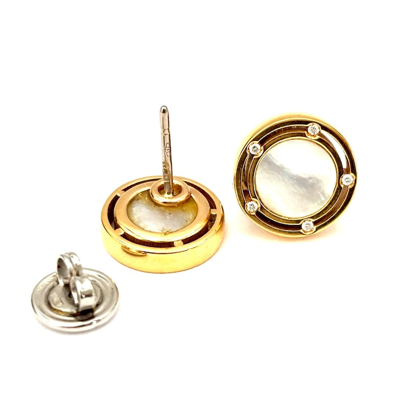 Orecchini Damiani D Side madreperla, oro rosa e brillanti, al lobo; 0.12-0.15 ct; 7.18 gr