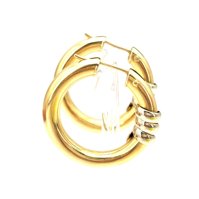 Orecchini anelle cerchi d' oro giallo, spirale bianca; 9.7 gr - 3 cm
