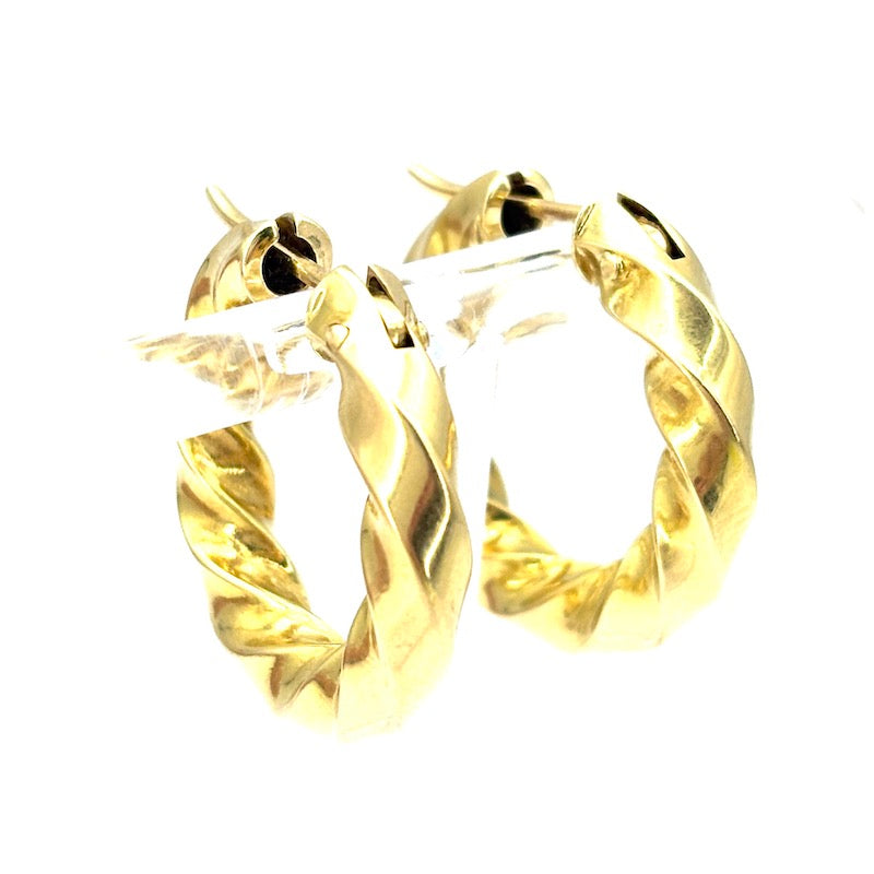 Orecchini anelle ritorte oro giallo; 6.65 gr - 2.5 cm