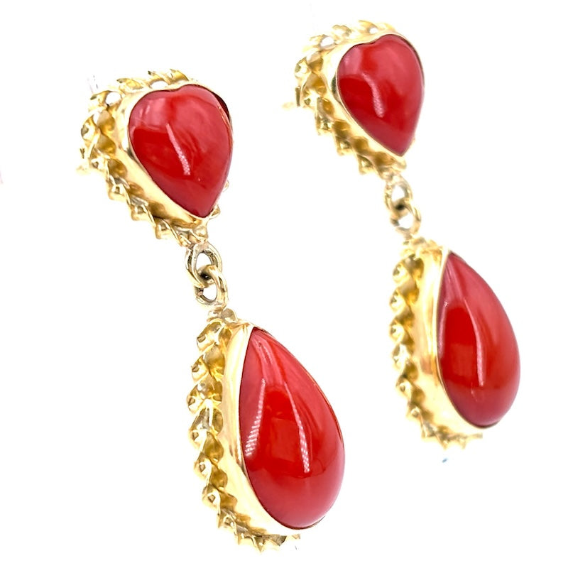Orecchini cuori e gocce corallo rosso e oro, pendenti; 7.10 gr