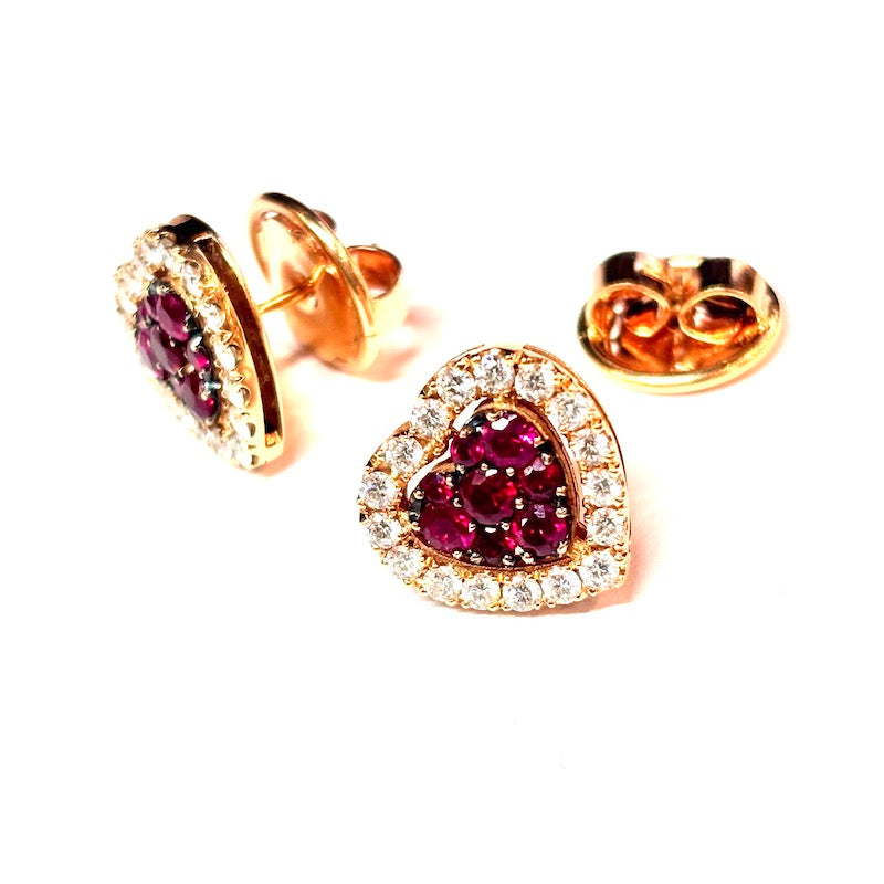 Orecchini cuori rubini, brillanti e oro rosa, al lobo; 7.31 gr