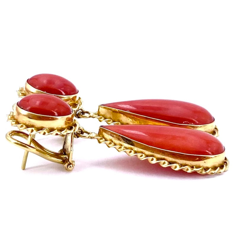 Orecchini corallo rosso e oro, pendenti vintage; 14.51 gr - 4.7 cm