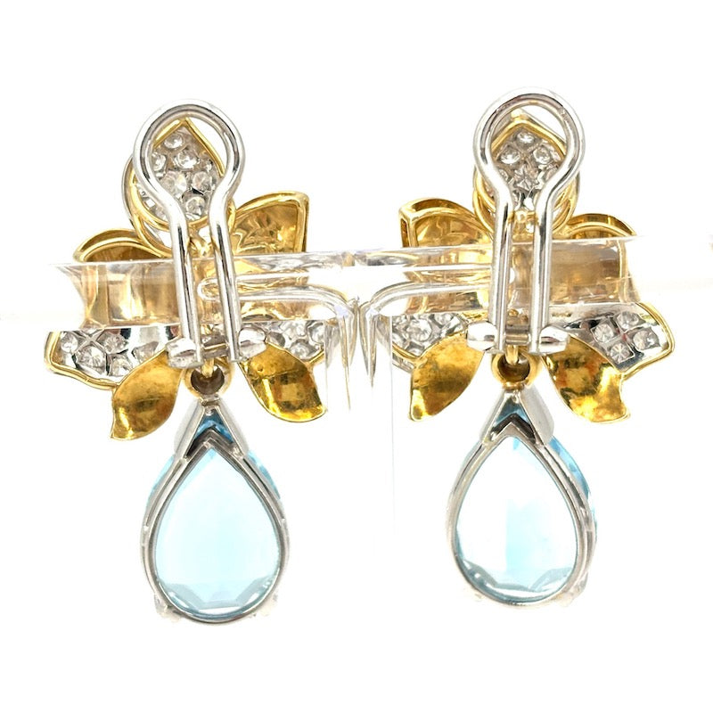 Orecchini pendenti acquamarina e brillanti, capolavoro in oro bicolore; 4 cm - 22.63 gr