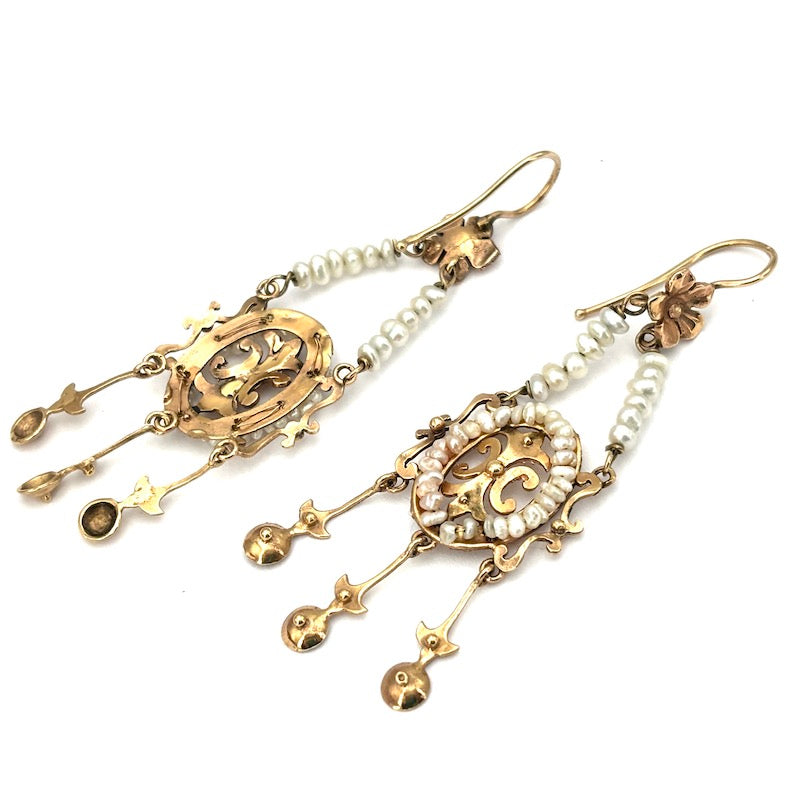 Orecchini pendenti vintage, microperle e oro - 7 cm; 7.83 gr