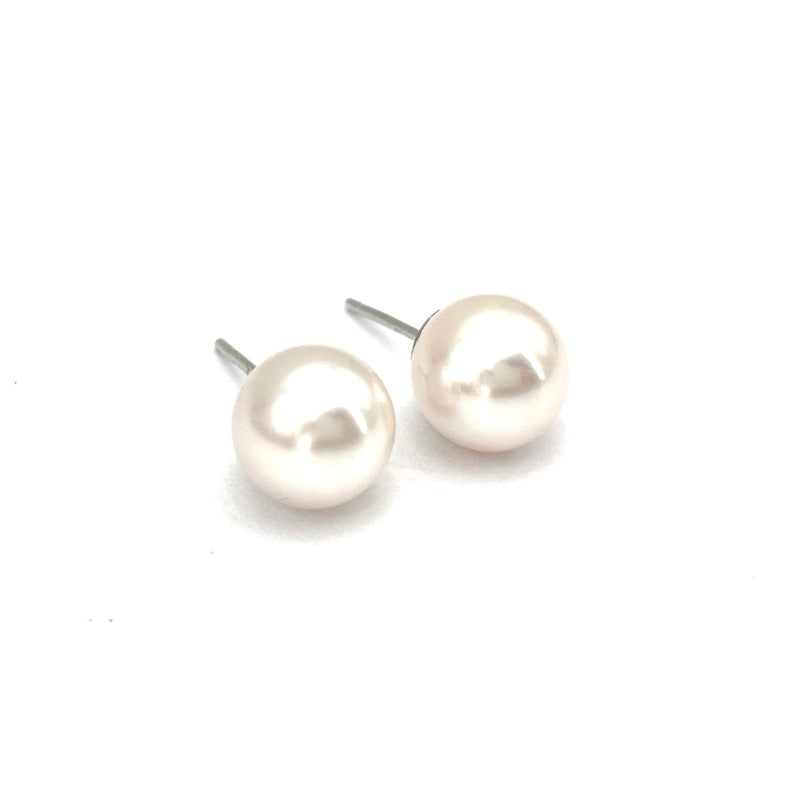 Orecchini perle Akoya al lobo 8-8.5 mm e oro bianco; 2.2 gr