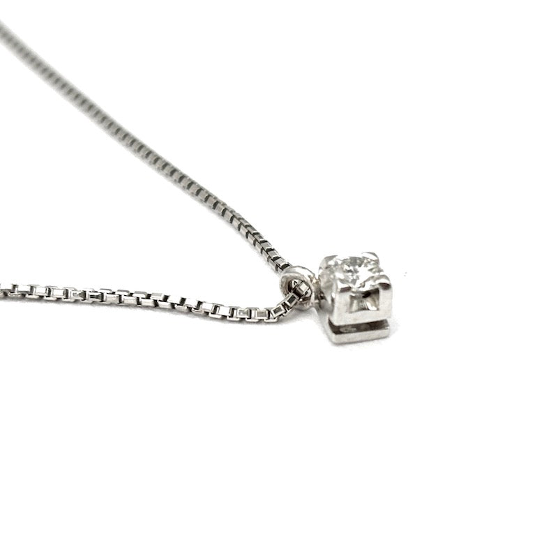 Ciondolo punto luce brillante solitario e oro - 0.10-0.12 ct; 2.58 gr