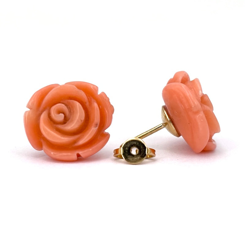 Orecchini rose corallo rosa al lobo, oro giallo; 5.75 gr